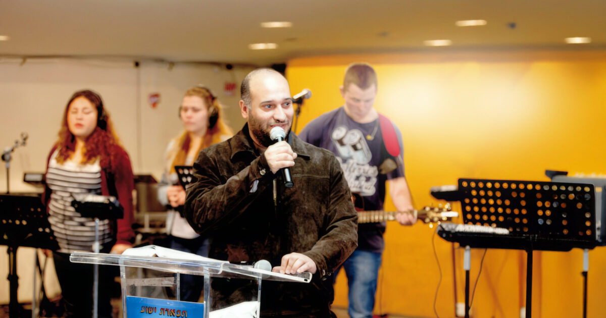 Kompyuterda ayolning yashirin kamerasi onanizmi